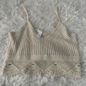 H&M lace crop top
